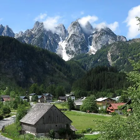 Ferienwohnung Kunterbunt Gosau