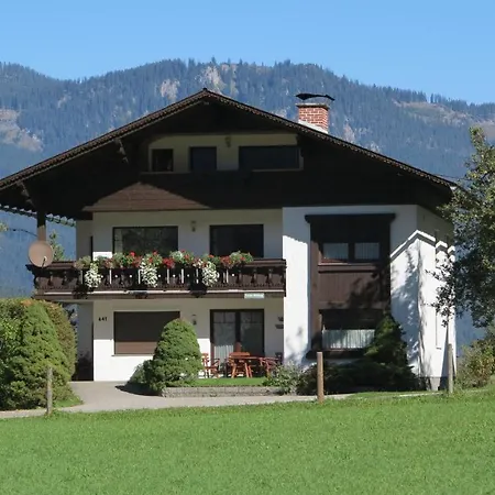 Ferienwohnung Kunterbunt Apartment Gosau