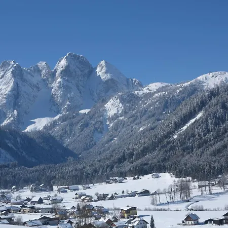 Ferienwohnung Kunterbunt Gosau